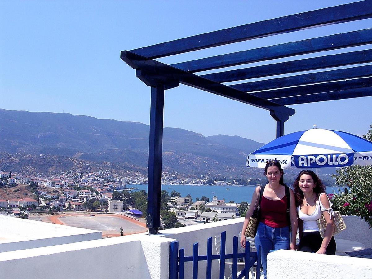 Rania Studios Poros Town Exterior photo