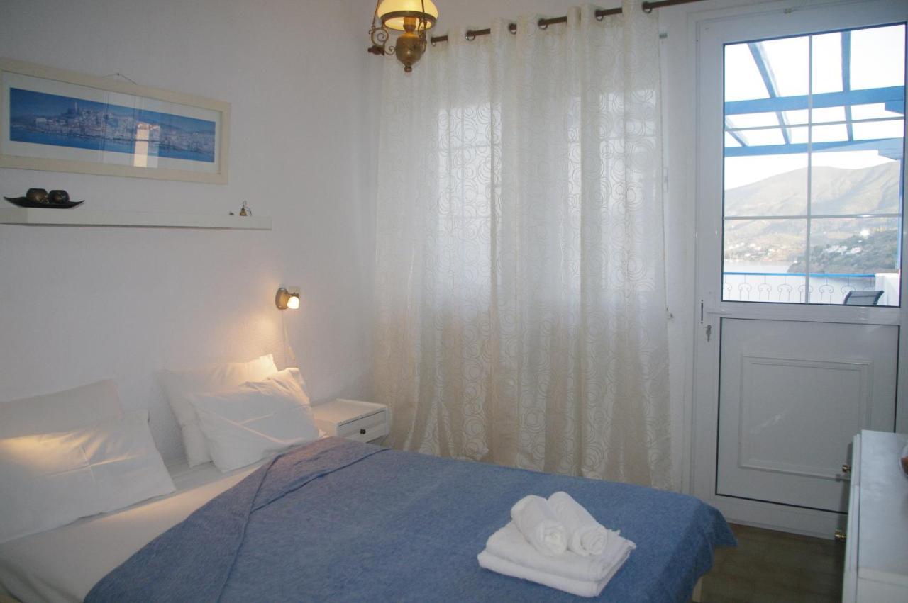 Rania Studios Poros Town Room photo